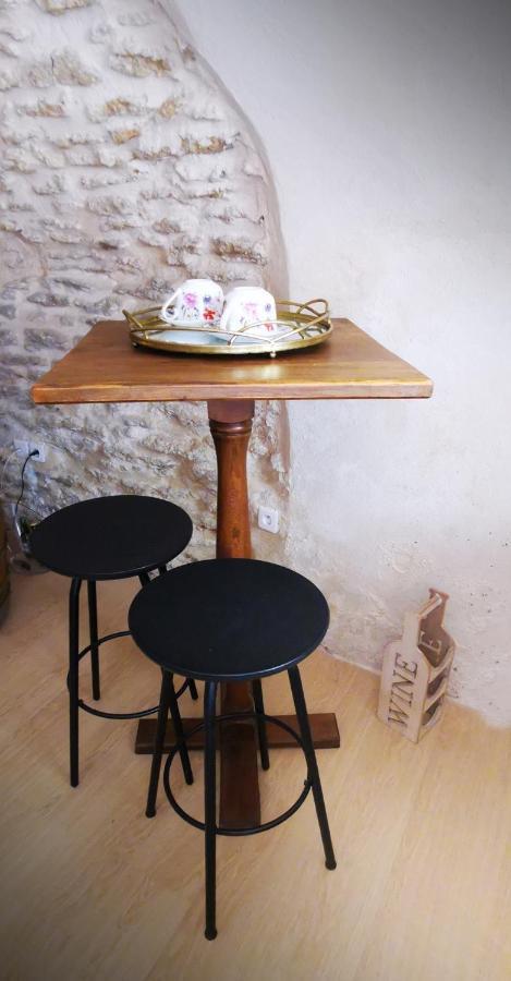 Chambre D Hote De Charme Avec Plein D Authenticite Du 13 Eme Siecle Châteauneuf-du-Pape 외부 사진